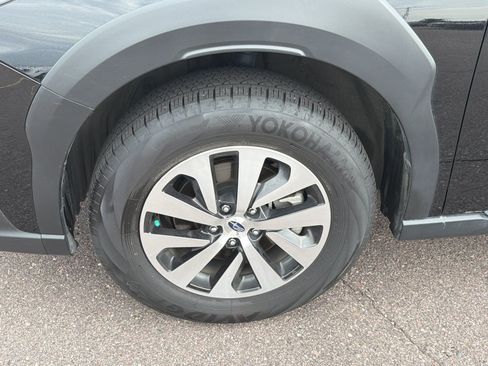 Certified 2025 Subaru Outback AWD/4WD image 15