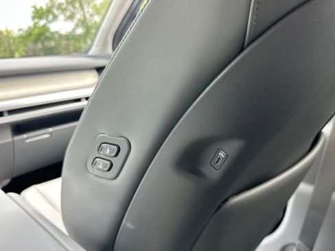 New 2026 Hyundai Ioniq 9 SEL AWD/4WD image 17