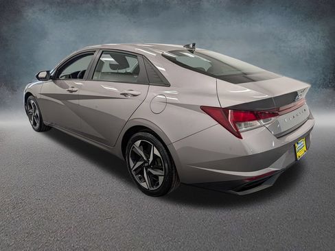Certified 2023 Hyundai Elantra SEL w/ Convenience Package FWD image 7