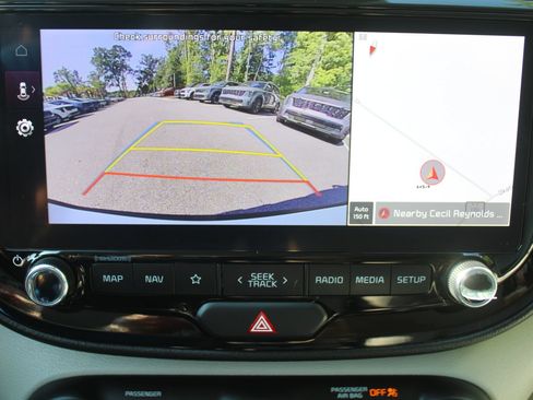 Certified 2025 Kia Soul EX FWD image 48