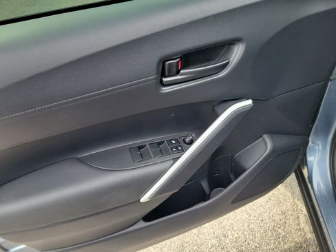 Used 2024 Toyota Corolla Cross AWD Hybrid image 17