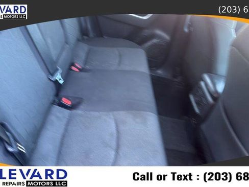 Used 2021 Toyota RAV4 XLE AWD/4WD image 35