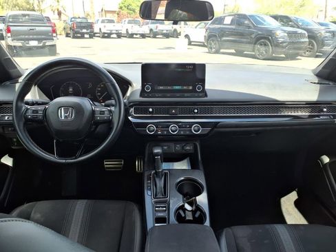 Used 2023 Honda Civic Sport image 6