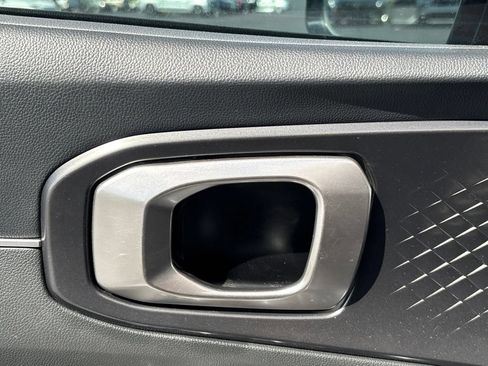 Used 2024 Kia Sorento EX w/ Panoramic Sunroof Package FWD image 10