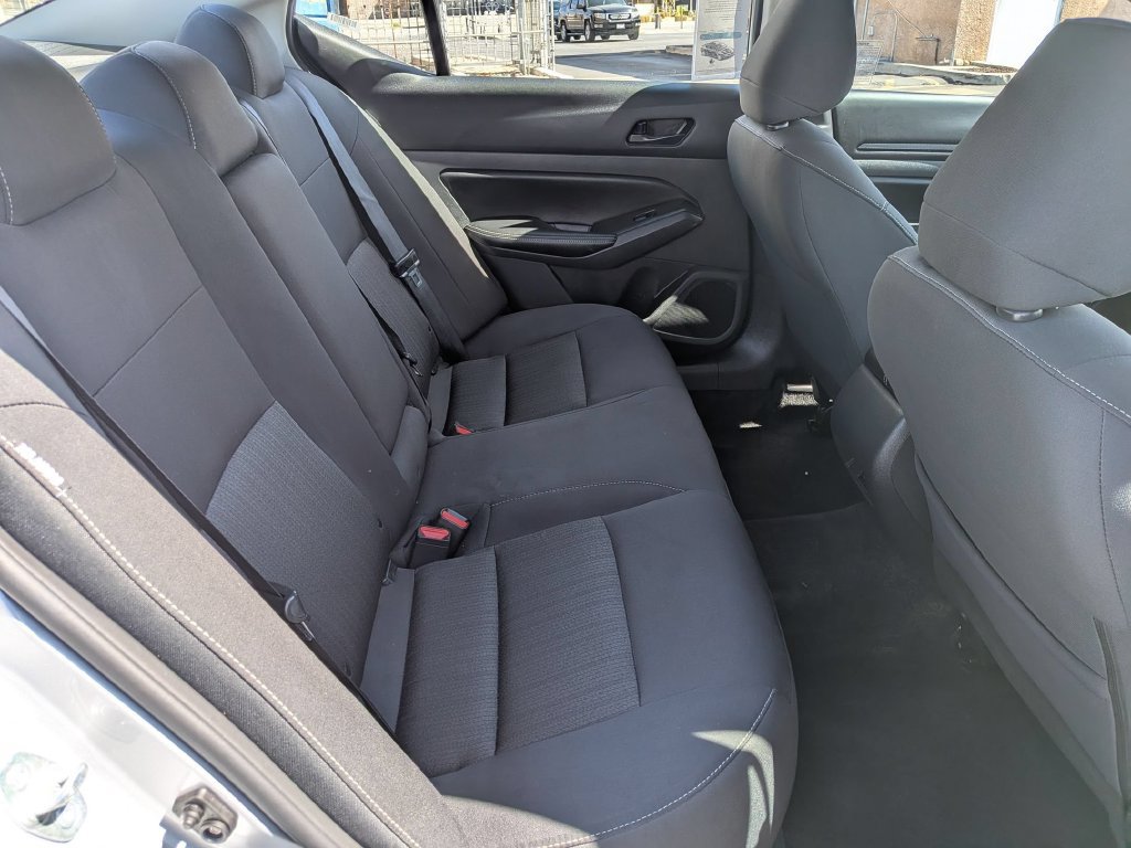Used 2025 Nissan Altima 2.5 SV FWD image 29