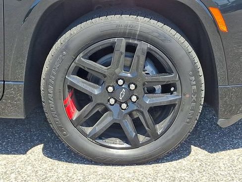 Used 2023 Chevrolet Traverse Premier w/ Redline Edition AWD/4WD image 25