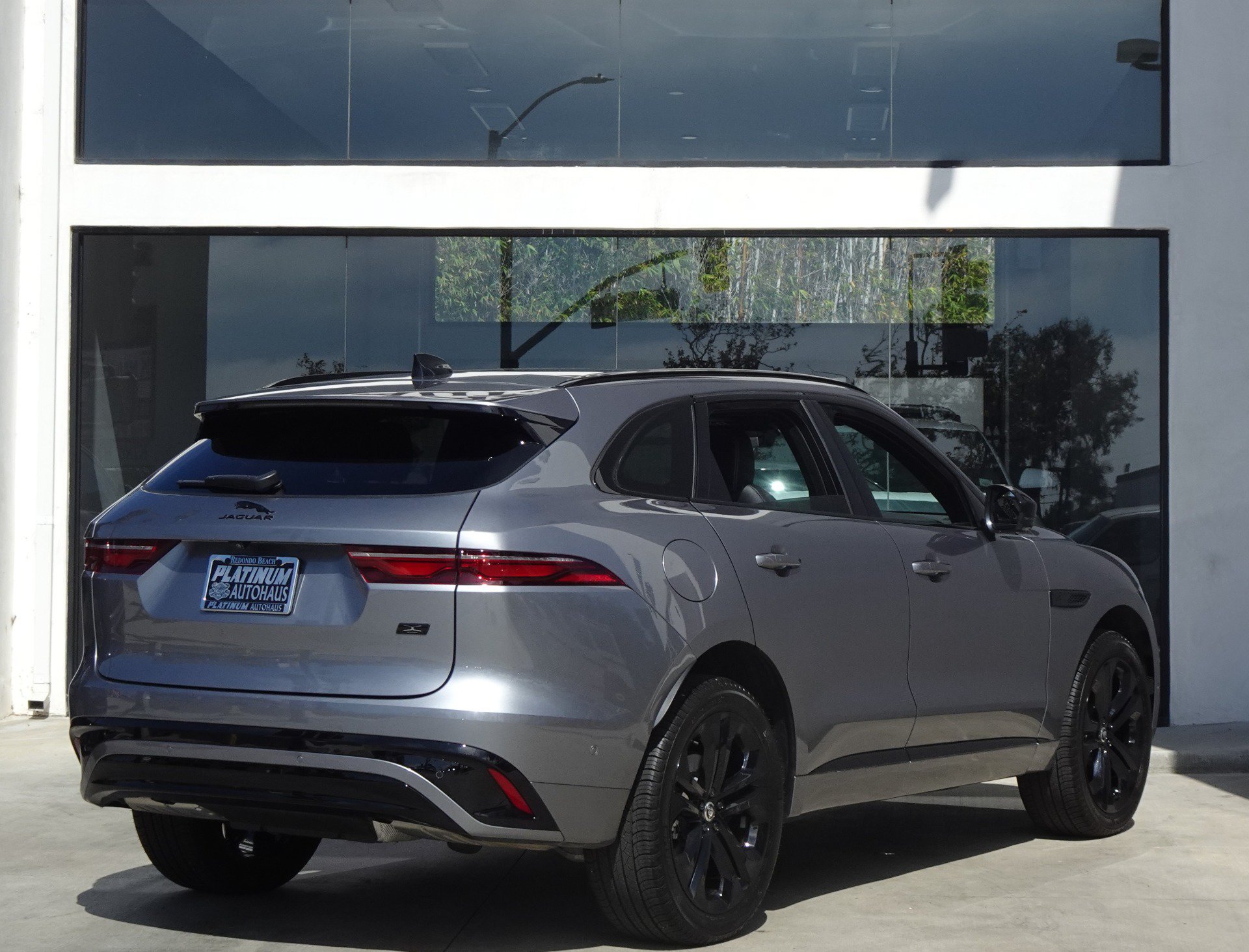 Used 2026 Jaguar F-PACE R-Dynamic S AWD/4WD image 6