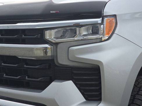 Used 2022 Chevrolet Silverado 1500 LT w/ Z71 Off-Road Package image 50