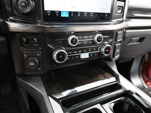 Used 2024 Ford F350 Lariat w/ Lariat Ultimate Package AWD/4WD image 16