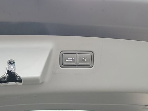 Used 2026 Hyundai Santa Fe SE FWD image 15