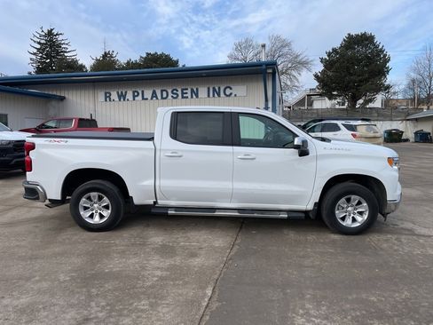 Used 2023 Chevrolet Silverado 1500 LT image 18