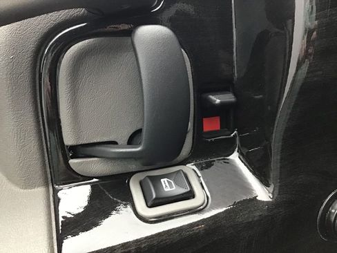 Used 2021 GMC Savana 2500 image 18