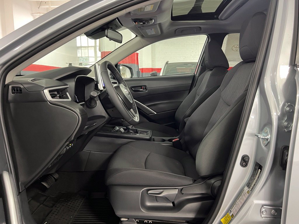 New 2026 Toyota Corolla Cross LE w/ Moonroof Package AWD/4WD image 8
