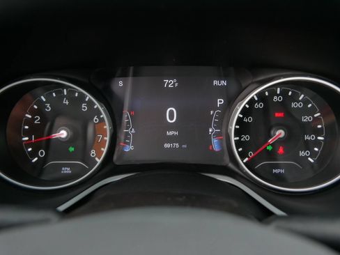 Used 2018 Jeep Compass Limited w/ Navigation Group AWD/4WD image 30