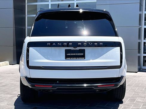 Certified 2024 Land Rover Range Rover Long Wheelbase Autobiography AWD/4WD image 4