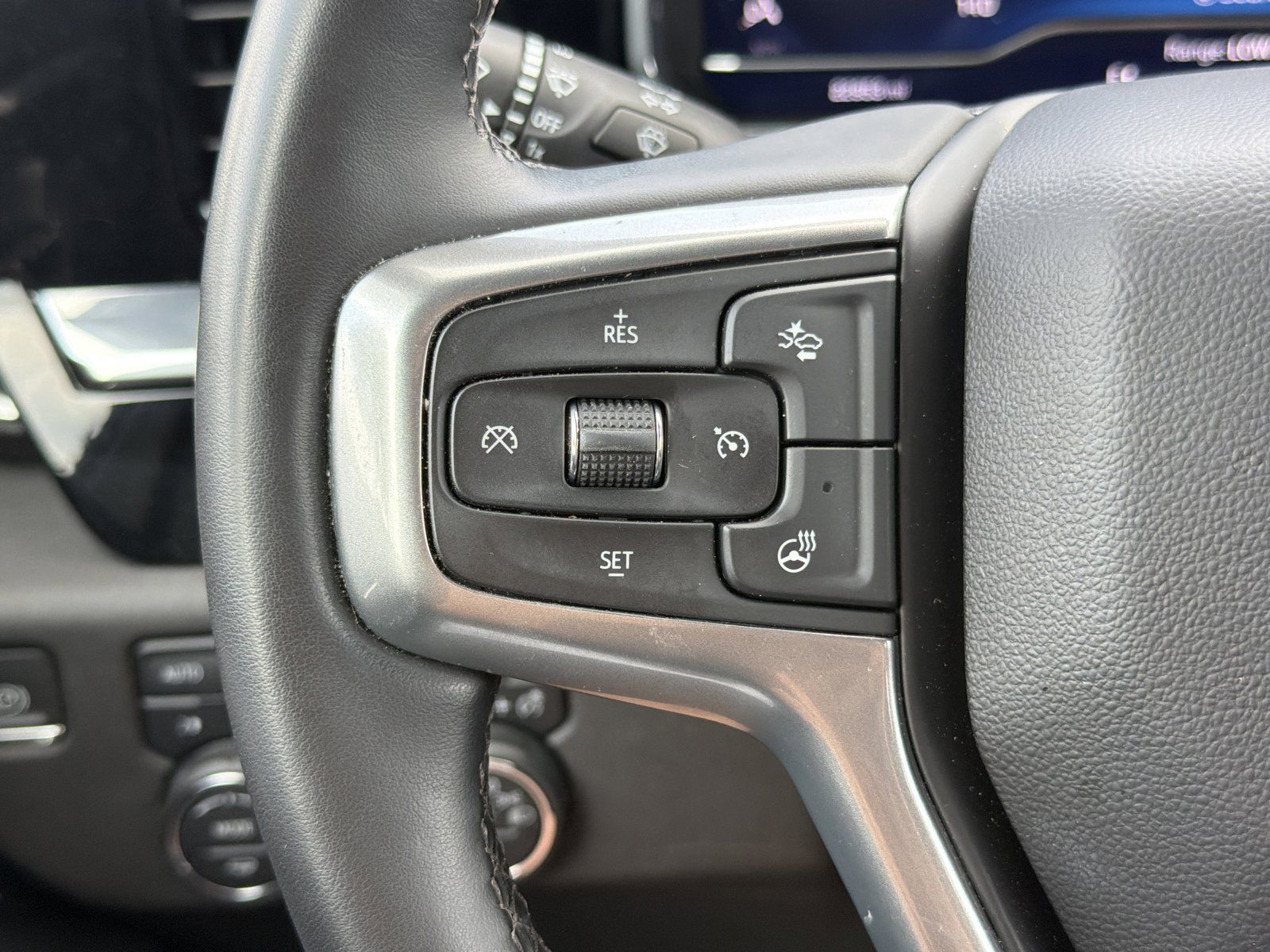 Used 2024 Chevrolet Silverado 1500 RST w/ Z71 Off-Road Package AWD/4WD image 19