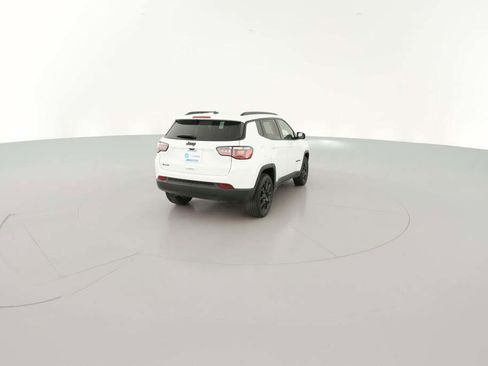 New 2026 Jeep Compass Latitude image 11