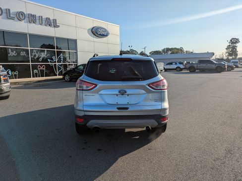 Used 2014 Ford Escape SE w/ Equipment Group 201A image 4