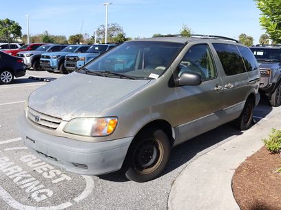 Used 2001 Toyota Sienna LE