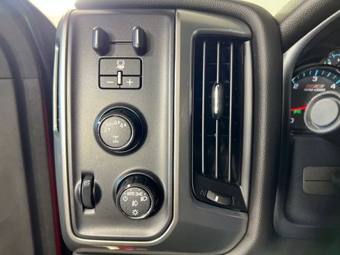 Used 2017 Chevrolet Silverado 1500 LT w/ All Star Edition AWD/4WD image 29
