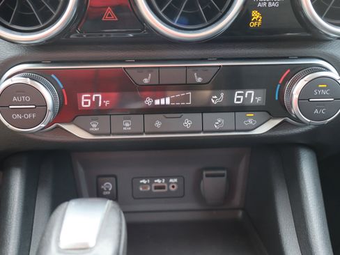 Used 2024 Nissan Sentra SR w/ Trunk Package image 20