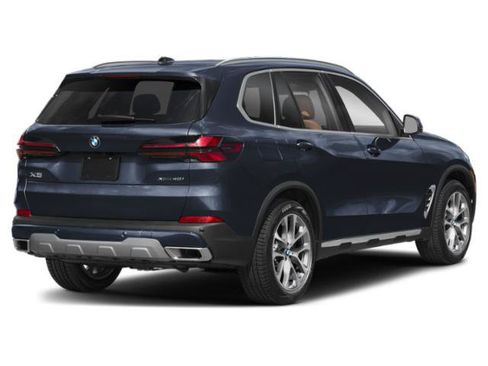 New 2026 BMW X5 sDrive40i w/ M Sport Package RWD image 2