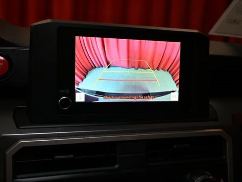 Used 2024 Toyota Tacoma TRD Off-Road image 13