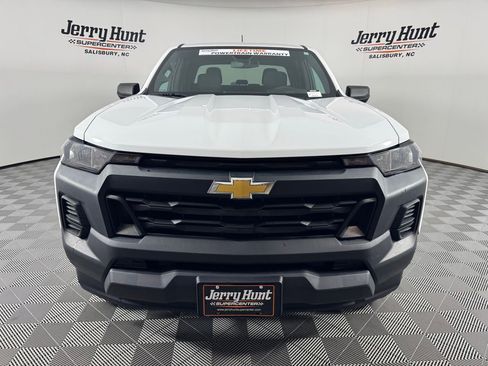 Used 2023 Chevrolet Colorado W/T RWD image 4