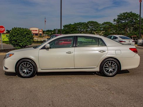 Used 2011 Toyota Avalon Limited FWD image 5