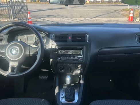 Used 2013 Volkswagen Jetta S image 13