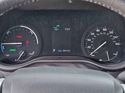 Used 2022 Toyota Sienna XLE FWD image 11