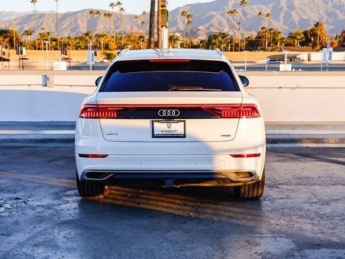 Used 2023 Audi Q8 Prestige w/ Prestige Package image 8