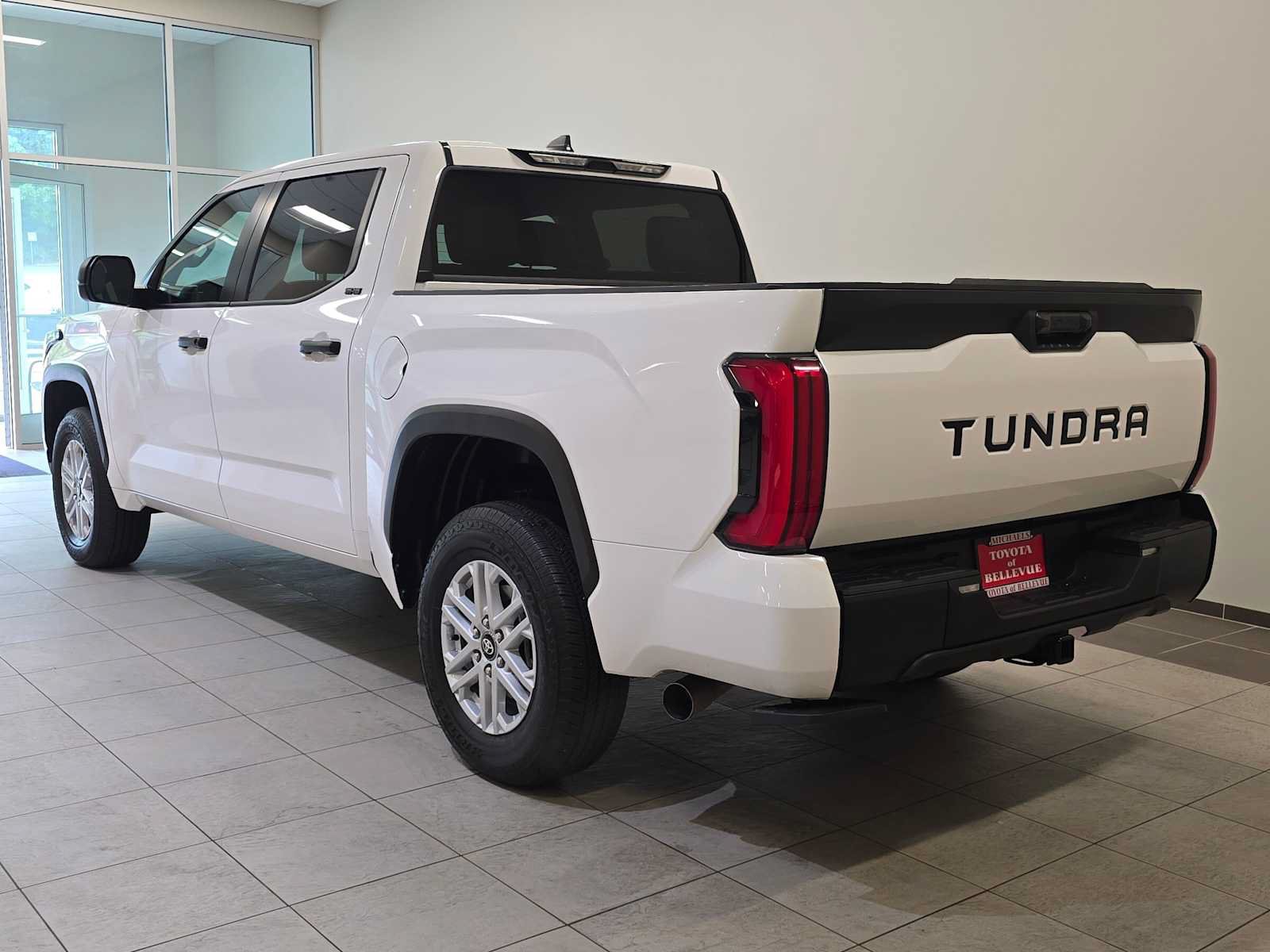 Certified 2025 Toyota Tundra SR5 AWD/4WD image 4