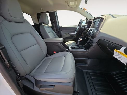 Used 2022 Chevrolet Colorado W/T w/ WT Convenience Package RWD image 15