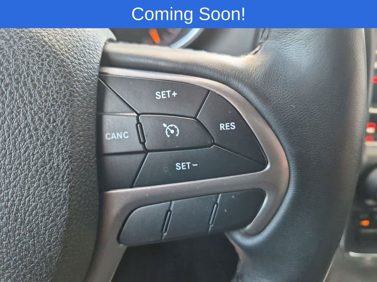 Used 2018 Jeep Grand Cherokee Altitude AWD/4WD image 24