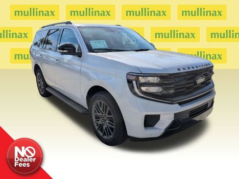 New 2026 Ford Expedition Platinum w/ Stealth Appearance Package image 1