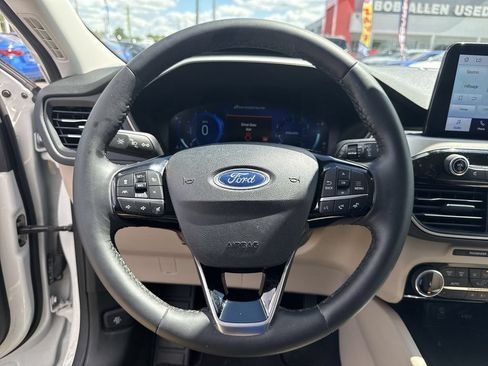 Used 2022 Ford Escape SEL w/ Technology Package AWD/4WD image 24