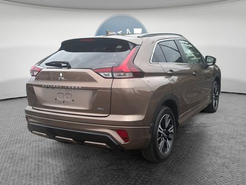 Used 2023 Mitsubishi Eclipse Cross SEL AWD/4WD image 3