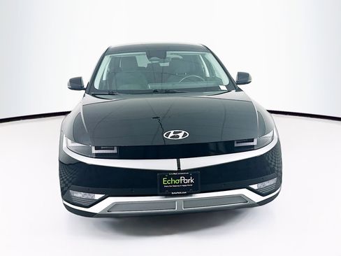 Used 2024 Hyundai Ioniq 5 SEL image 2