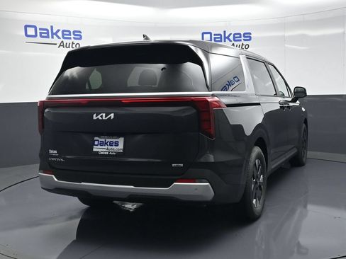 New 2026 Kia Carnival LXS FWD image 7