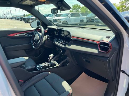 Certified 2025 Chevrolet TrailBlazer RS w/ LPO, Trailering Package AWD/4WD image 23