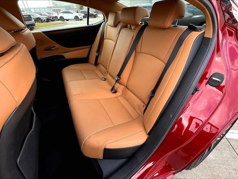 Certified 2025 Lexus ES 350 w/ Premium Package image 21