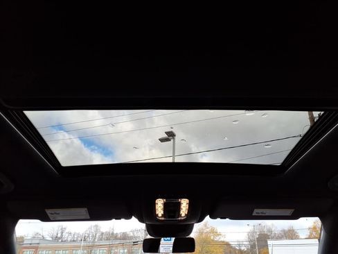 Used 2021 Mercedes-Benz GLE 350 4MATIC image 17