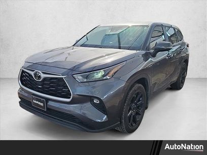 Used 2023 Toyota Highlander LE