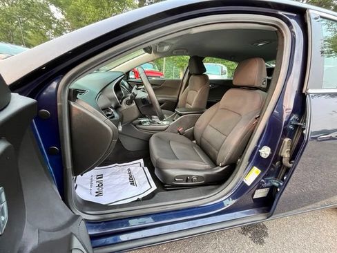 Used 2016 Chevrolet Malibu LT FWD image 14