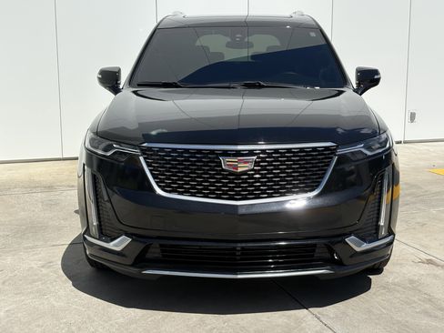 Certified 2024 Cadillac XT6 Luxury w/ LPO, Floor Liner Package AWD/4WD image 3