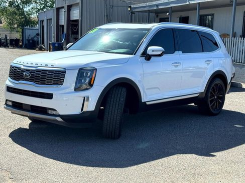 Used 2021 Kia Telluride SX image 3