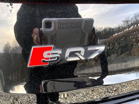 Used 2022 Audi SQ7 Premium Plus w/ SQ7 Executive Package image 8