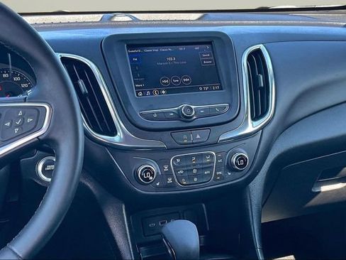 Used 2023 Chevrolet Equinox LT AWD/4WD image 6