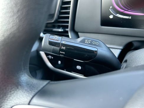 Used 2025 Kia Sportage LX FWD image 19